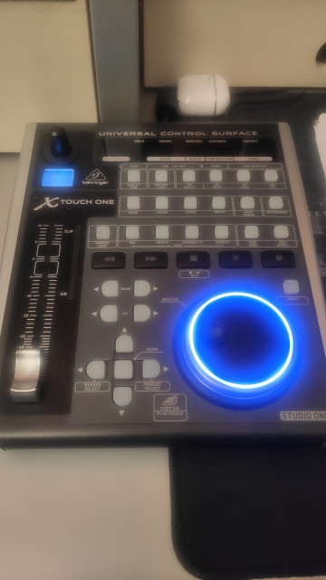 Behringer X-Touch One NUEVO