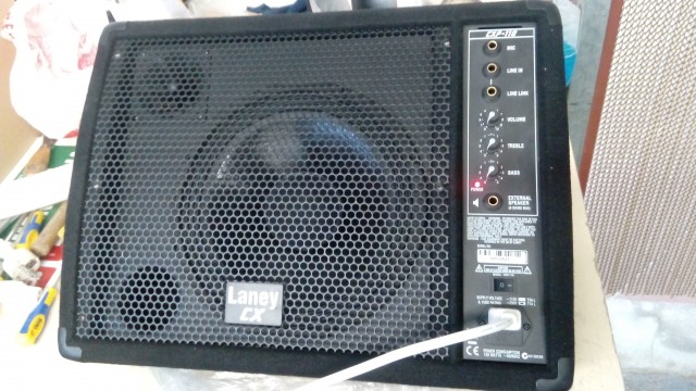 Monitor activo Laney CPX-110 (65W RMS /120W Peak)