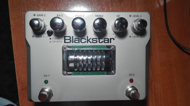 Vendo pedal de distorsion Blackstar HT Dual