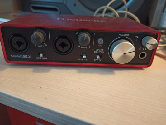 Focusrite Scarlett 2i2