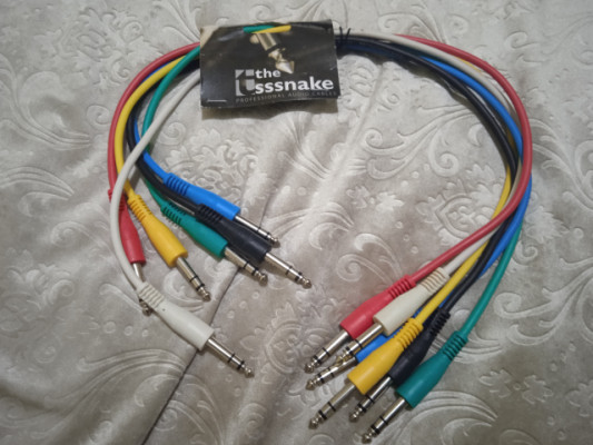 Set de 6 cables de colores Jack stereo - Jack stereo. NUEVOS!