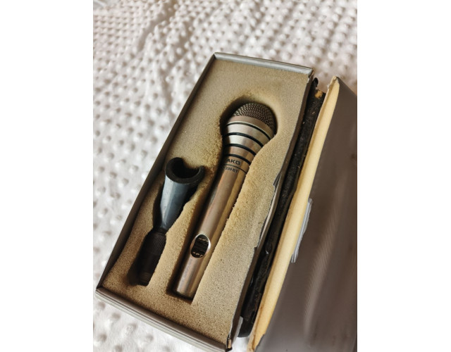 AKG D330BT – Micrófono dinámico vintage con caja y pinza originales