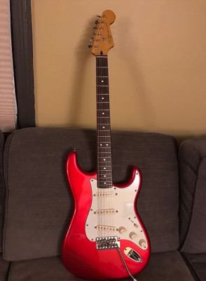 Squier Classic Vibe Candy Apple Red