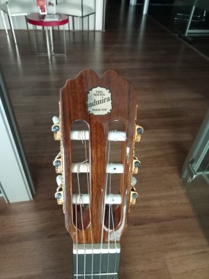 Guitarra Clasica Española electrificada Admira tipo 1000E con previo Fischmann Tapa Maciza