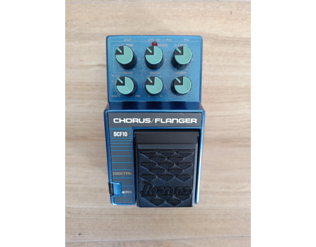 Ibanez DCF-10 Digital Chorus/Flanger – Fabricado en Japón (Años 80)