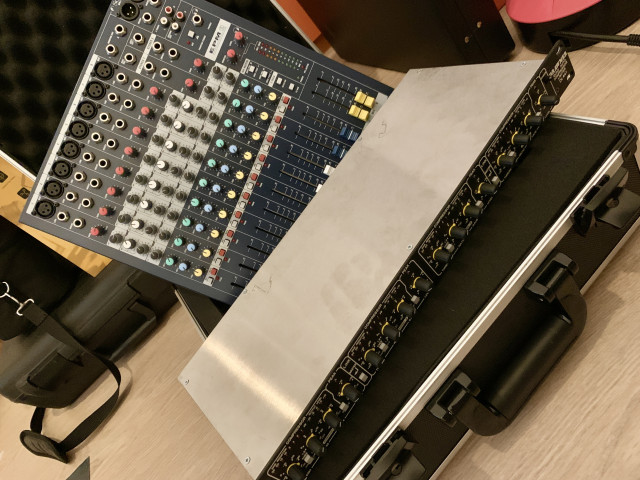 Soundcraft EPM8 + Drawmer DL441