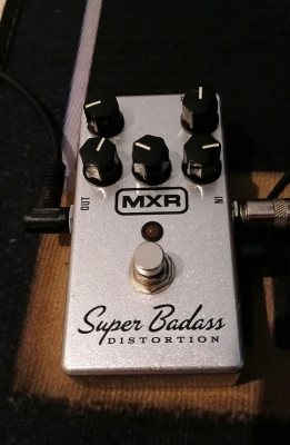 MXR Super Badass distorsion