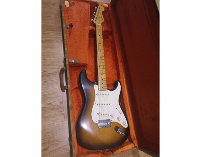 Fender Stratocaster avri 57