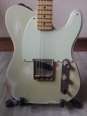 Fender Telecaster Baja "relic" con estuche tweed (Tokai) — RESERVADA