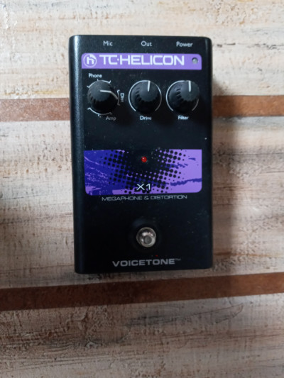TC HELICON Megaphone & Distortion VOICETONE