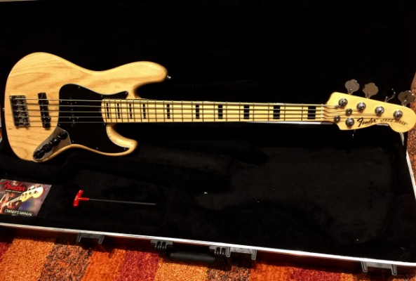 Fender jazz bass american deluxe V