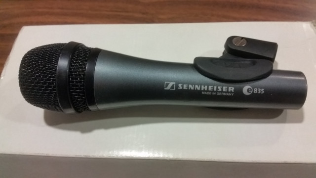 SENHEISER E-835