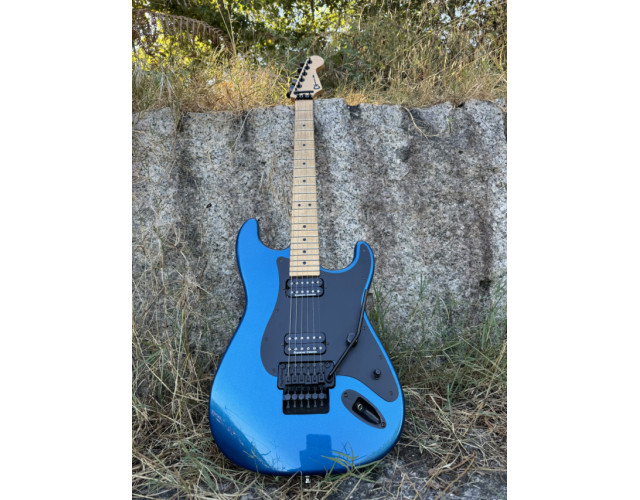 Charvel So-Cal Style 1 HH Candy Apple Blue