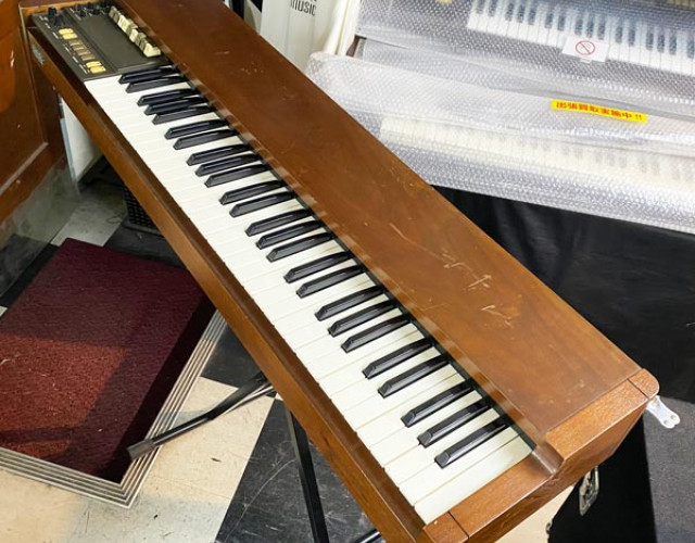 Korg CX3 órgano analógico 1979