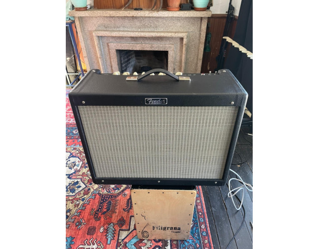 fender hot rod deluxe IV