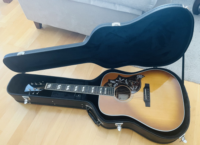 Sigma DM-SG5 (Hummingbird) + Estuche