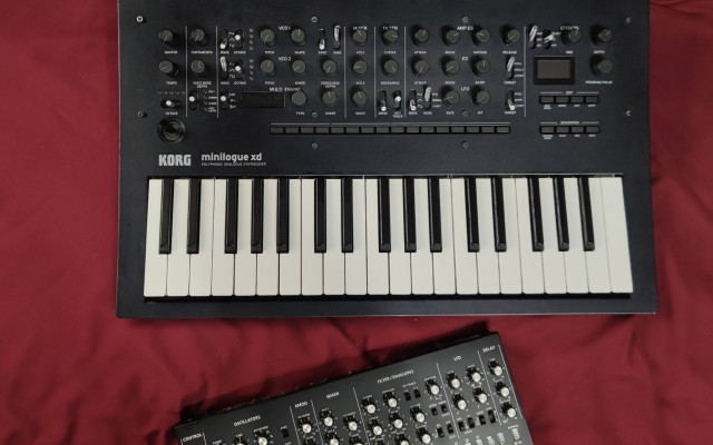 Korg Minilogue y Roland Se-02