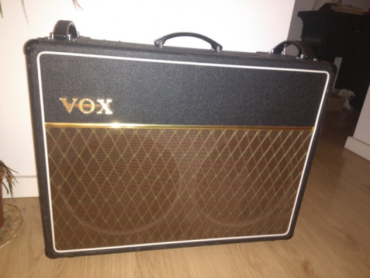 Vox AC30/6 TB 30-Watt 2x12 Guitar Combo. Hecho en UK