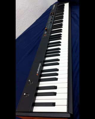 Piano Digital "Studiologic Numa Compact 2"