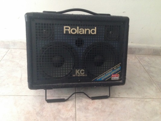 Roland KC 110 Ampli teclados