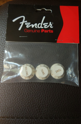 Set 3 botones Fender color Pergamino / Parchment