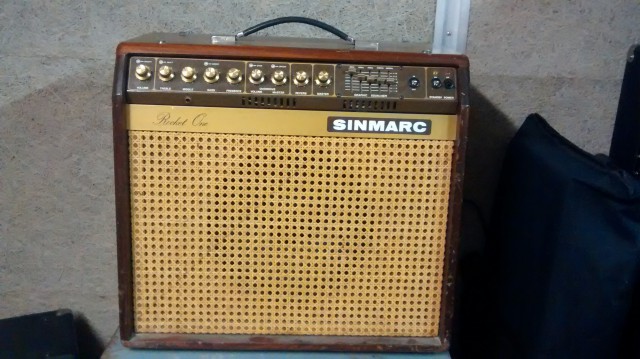 Amplificador de guitarra Sinmarc Rocket One
