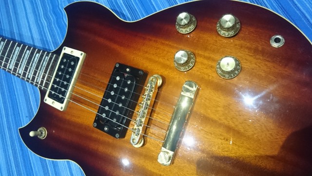 URGE guitarron Yamaha Sg700s Brown sunburst