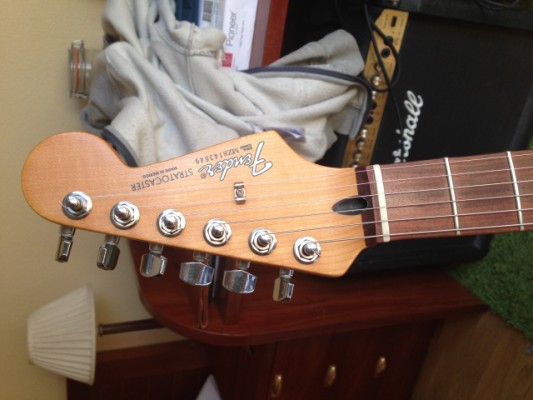 Cambio. Fender Stratocaster LoneStar MIM