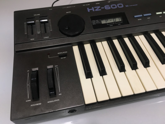 Casio HZ-600 SD Synthesizer
