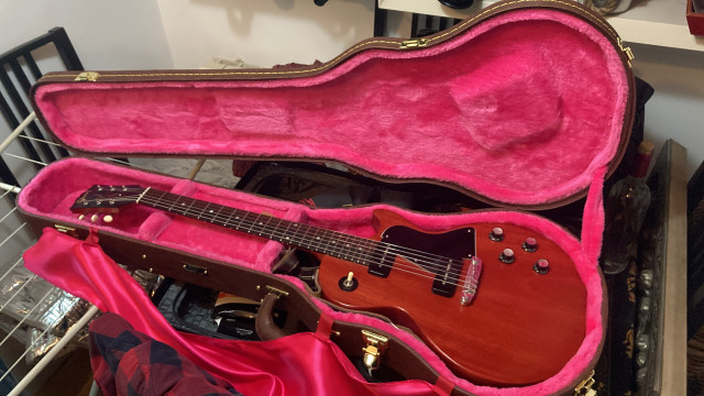 Gibson Les Paul Special (P90 ) Vintage Cherry, estuche duro y funda blanda