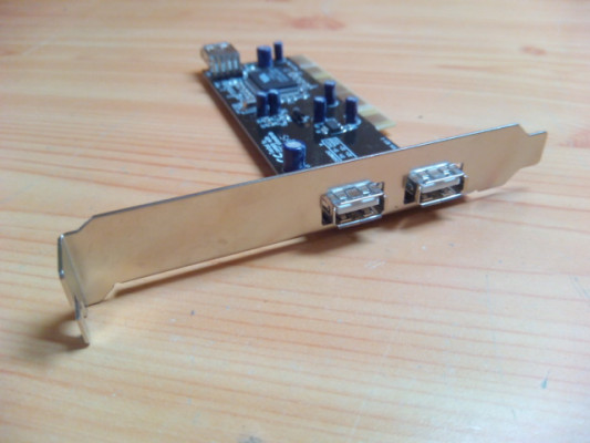 TARJETA MULTI PUERTOS USB PCI 2+1