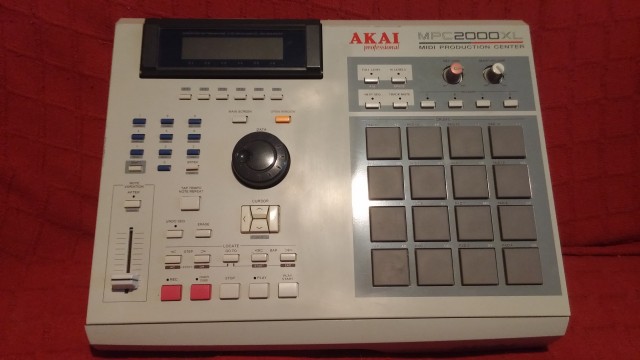 Akai Mpc 2000 XL