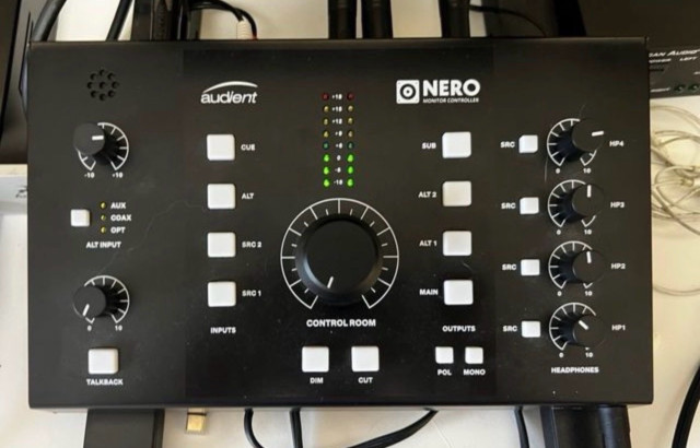 Audient Nero Control de Monitor precio fijo