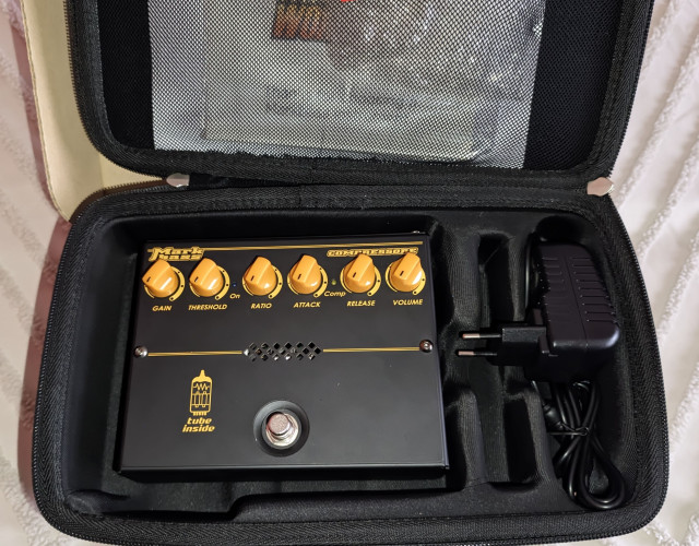 MARKBASS COMPRESSORE bajo nuevo + estuche