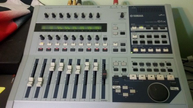 Yamaha Digital mixing studio 01x