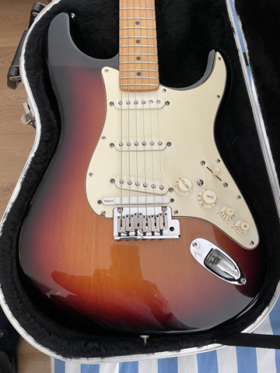 Fender Stratocaster American Standard VG Roland G5