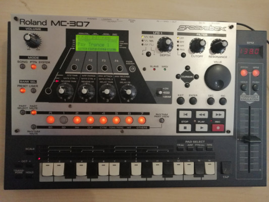 Se vende Roland MC-307