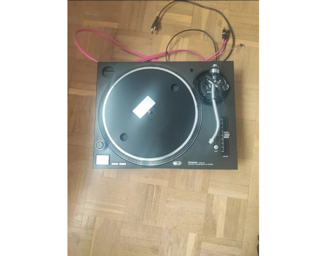 Technics SL-1210MK5