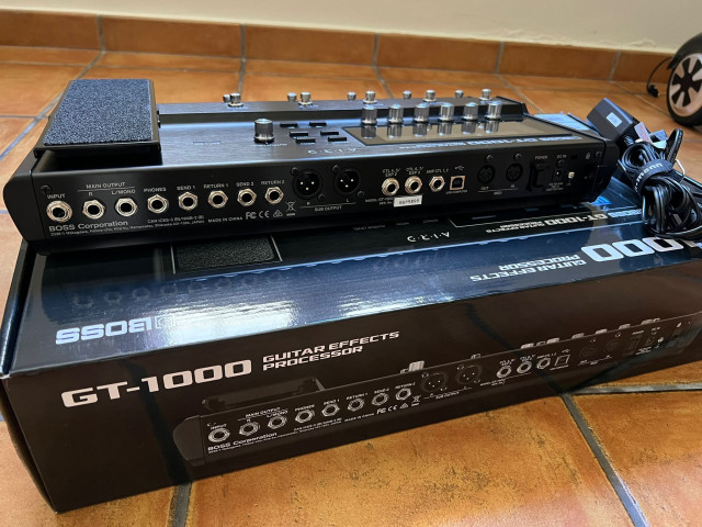 BOSS GT1000