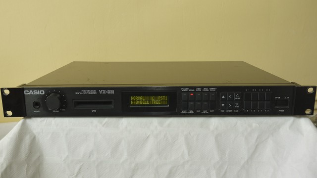 Casio VZ-8m + Tarjeta RC 100 Rom
