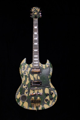 Mika Custom Art Guitars SG War