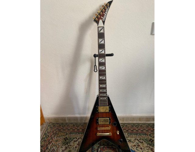 Jackson Pro Series King V KVT EB 3-Tone Sunburst