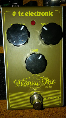 TC Electronic Fuzz Honey(Acepto cambios)