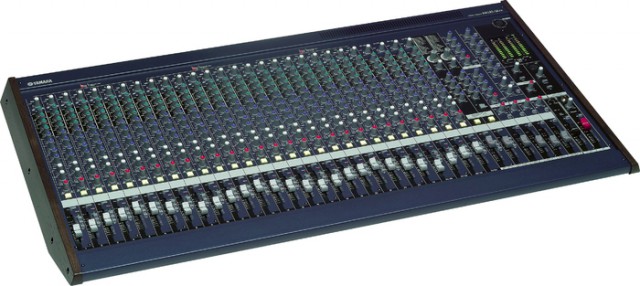 Se vende mesa de sonido Yamaha MG 32/14FX