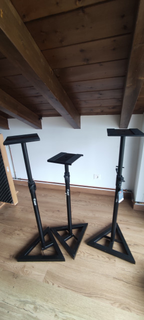Soportes altavoz estudio