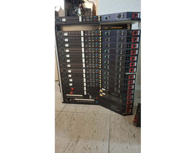 Mixer Siemens C4 12 canales ( le falta la fuente de alimentacion )