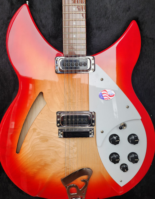Rickenbacker 330/12 Fireglo , completamente nueva a estrenar