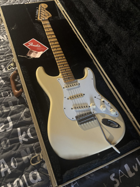 Fender Stratocaster Yngwie Malmsteen ST-72