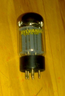Válvula antigua Sylvania GZ34 (fat bottle) USA rectificadora
