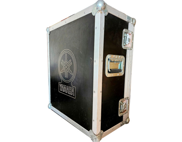 Fly case para mesa Yamaha LS9-16